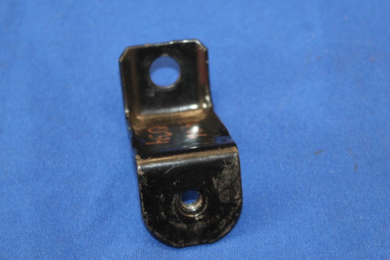 Stossstangenhalter Ascona / Manta B vorn aussen