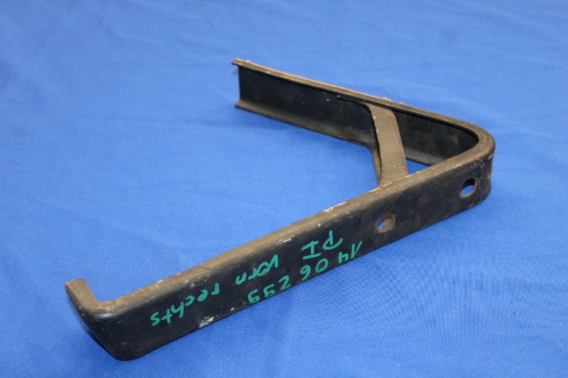 Stossstangenhalter Olympia Rekord P1 vorn rechts