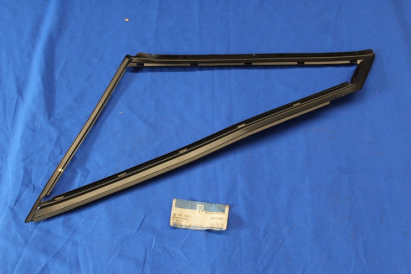 Shade for Side Window rear Senator A, right