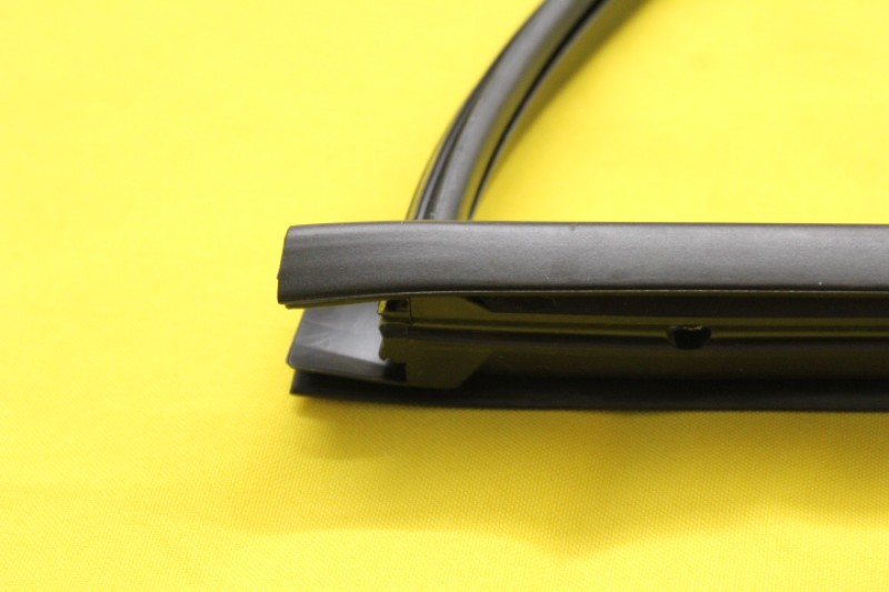 Dichtung kleines Fenster hinten links Kadett E