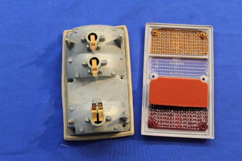 Rückleuchte Ascona A Voyage links, Hella