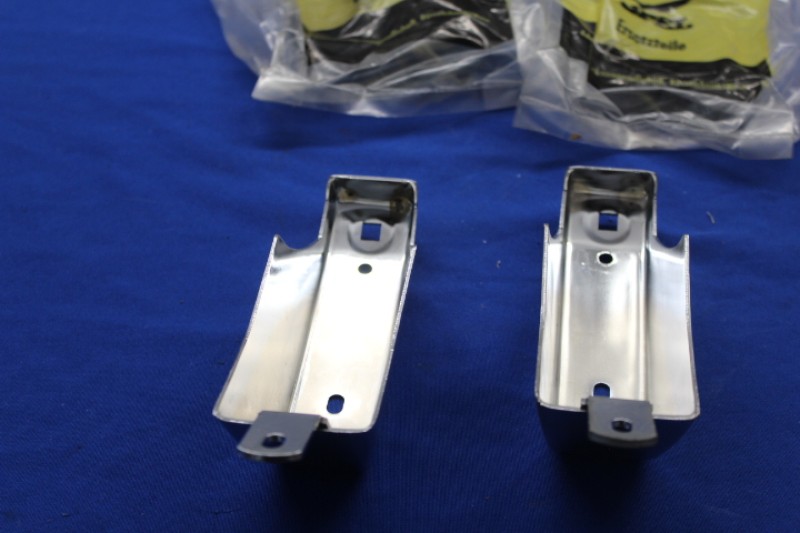 Chrom-Horn Set Ascona A Limousine hinten, erste Serie