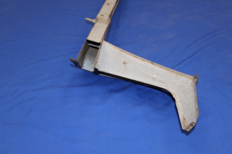 Sidemember Rekord B front left