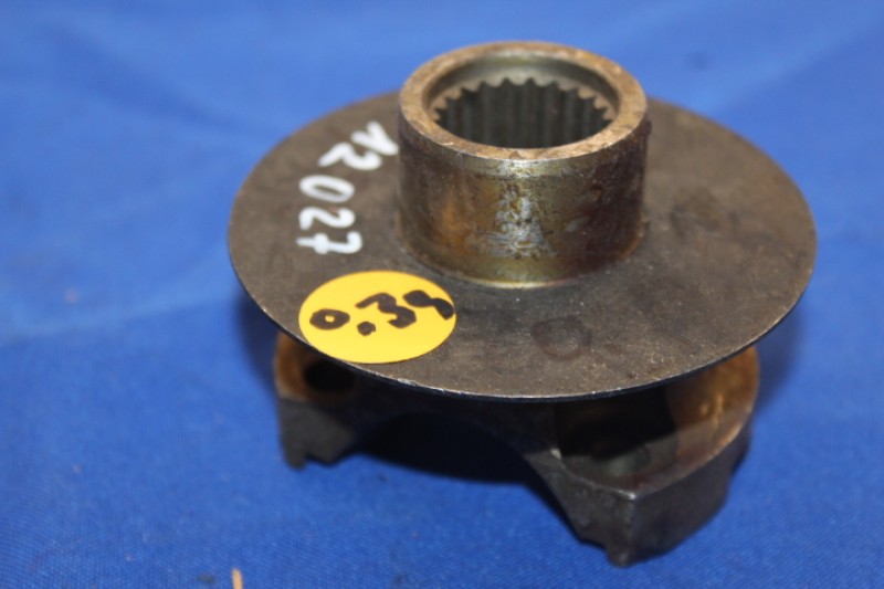 Flansch Antriebskegelrad mit Schutzring Olympia Rekord P1 + P2