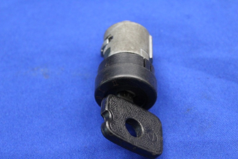 Ignition lock Ascona / Manta B, early version, closure AB