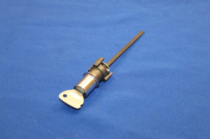 Lock Cylinder Door Rekord C (105), closing at will
