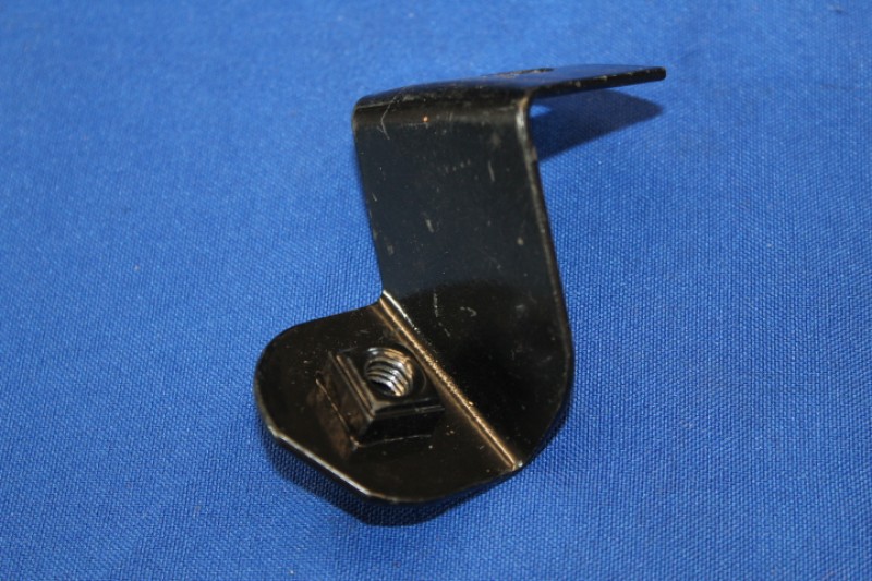 Stossstangenhalter Rekord D, Commo B hinten aussen rechts