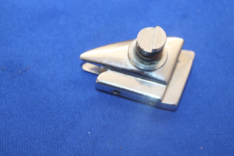 Bearing Block for Door Ventilation Window Lock Rekord A/B, Kadett A/B - Kopie