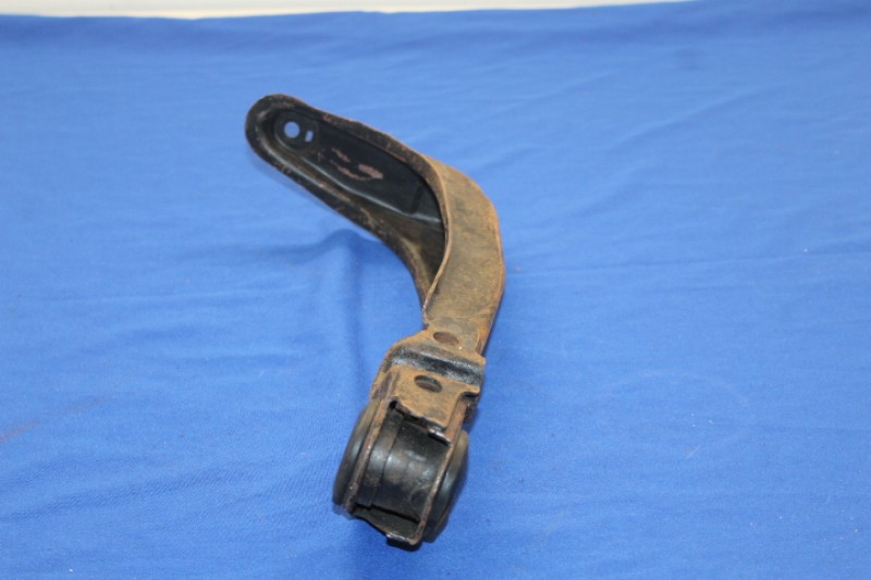 Achsausleger links Ascona / Manta A