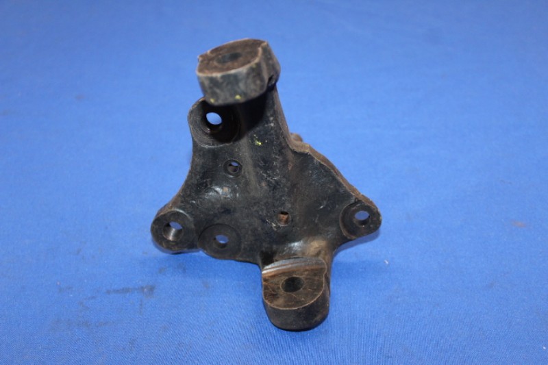 Steering Knuckle left Rekord A, disc brake