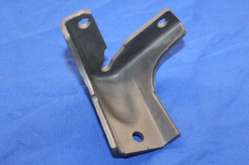 Motorhalter rechts Commodore A, Rekord C, Kapitän/Admiral A 2,8
