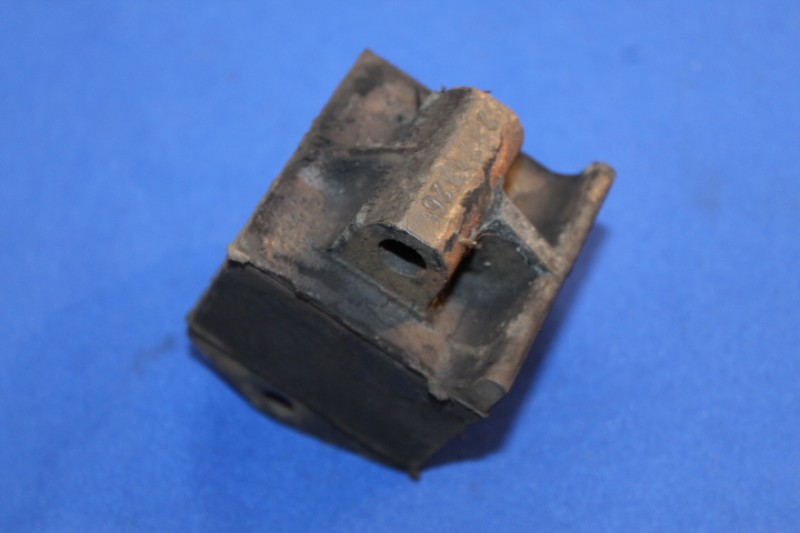 Engine Damperblock Rekord A,  EARLY