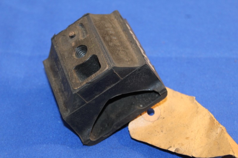 Damper Block Engine Front Kapitaen P2,5 + PL2,6, ORIGINAL