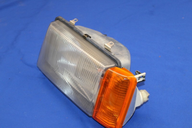 Head Lamp Rekord E1, Bilux left