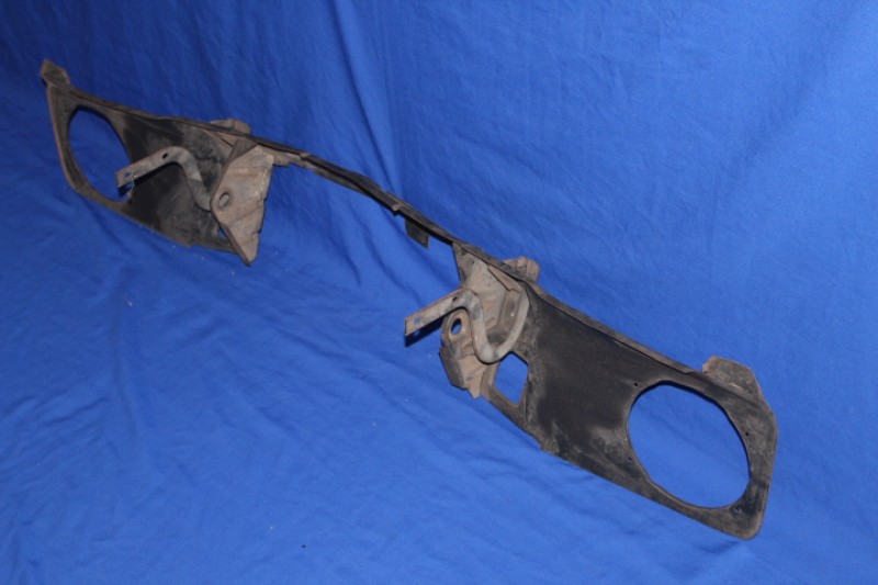 Luftleitblech vorn Ascona A, mit Haubenscharnieren