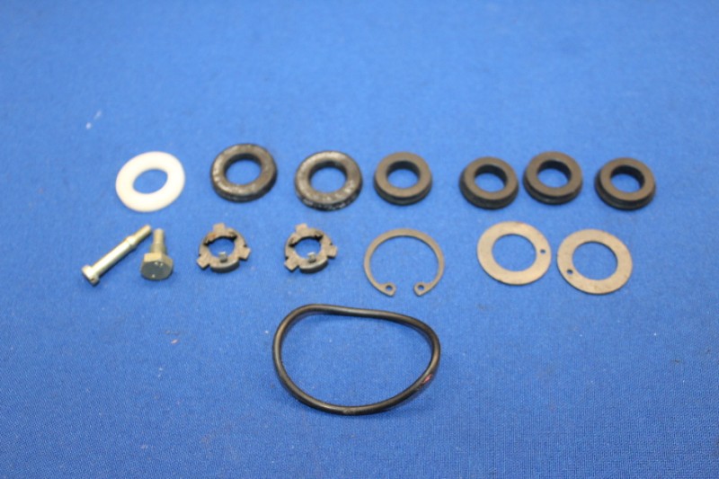 Master Brake Cylinder Repair kit Kadett C Disc Brake