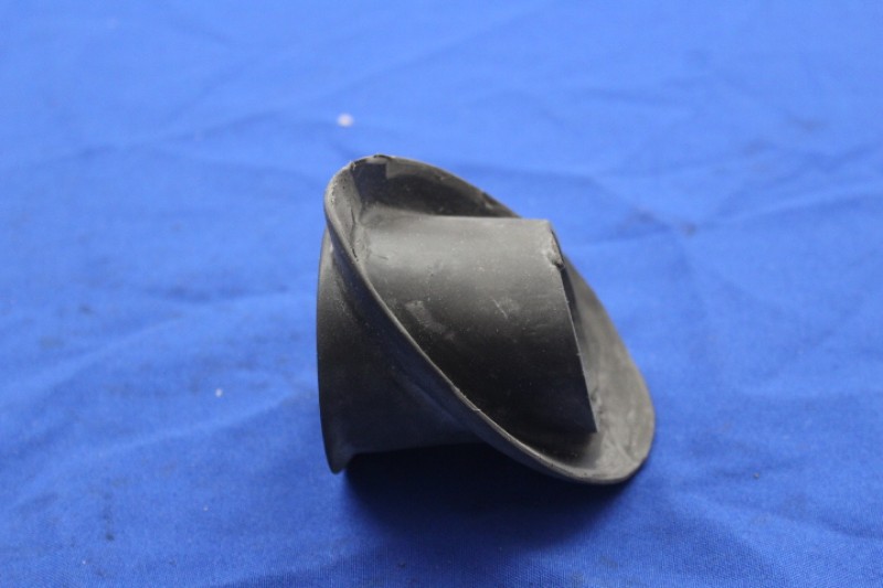 Gummi Tankeinfüllrohr / Tankstutzengummi P1 schwarz