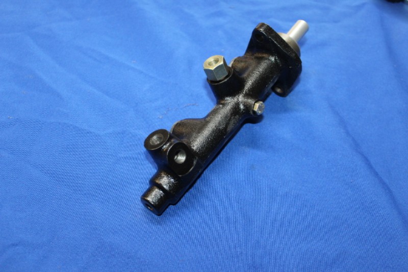 Main Brake Cylinder Rekord B+C with Fluid Tank, 17mm piston