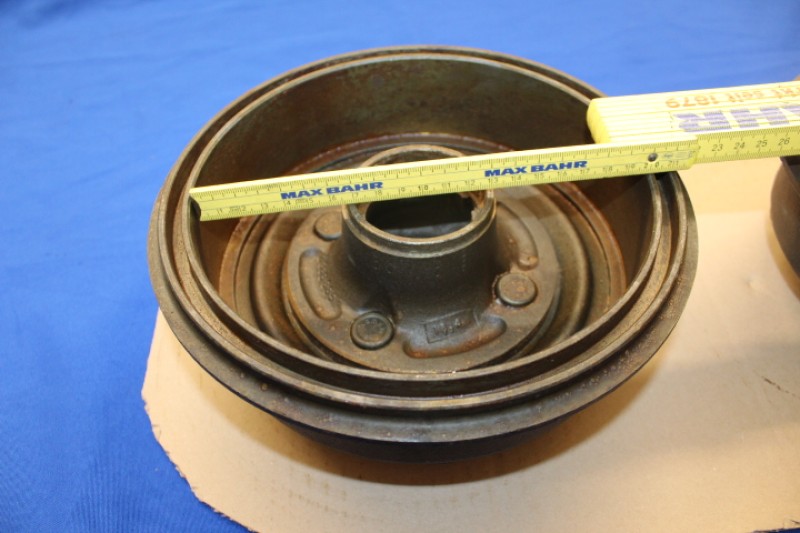 Brake drum set FRONT Olympia Rekord 1953-58 + Kadett B, first series