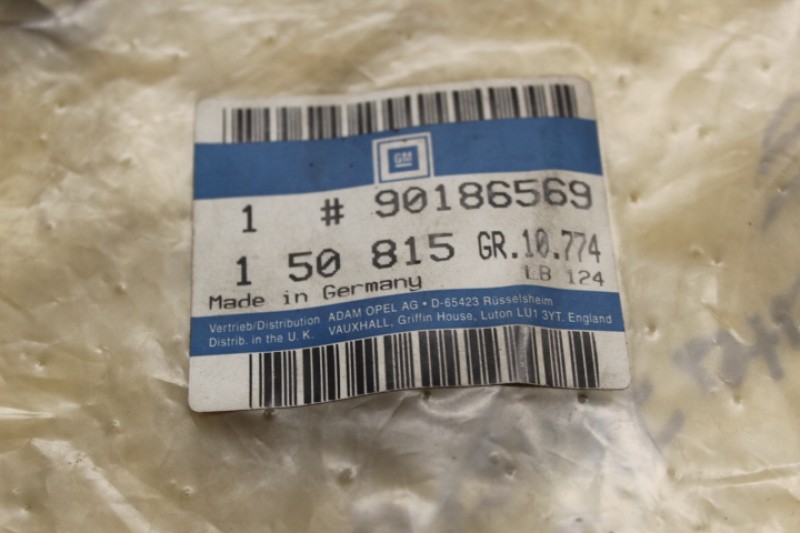 Dichtung kleines Fenster hinten links Kadett E