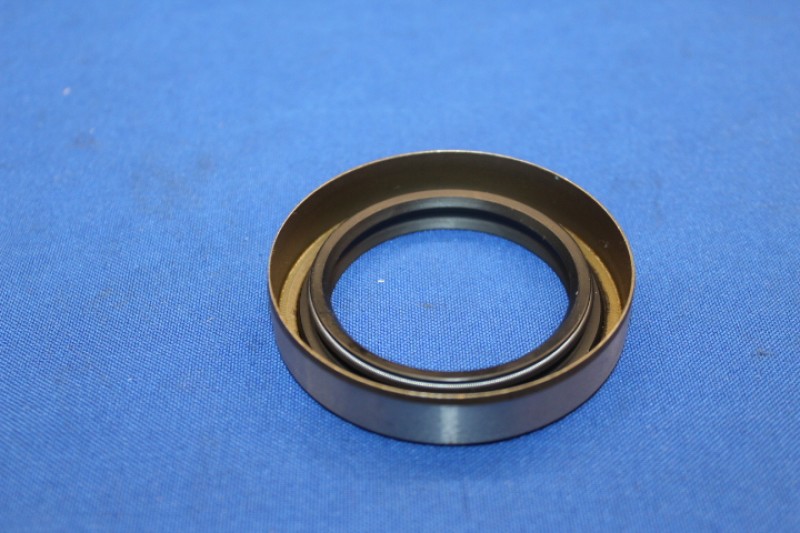 Oil seal Rear axle shaft side Kadett B CIH