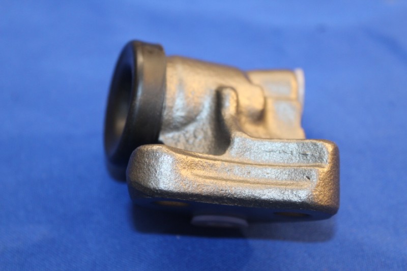Wheel Brake Cylinder Front left P1/P2 up to Chassis-Number