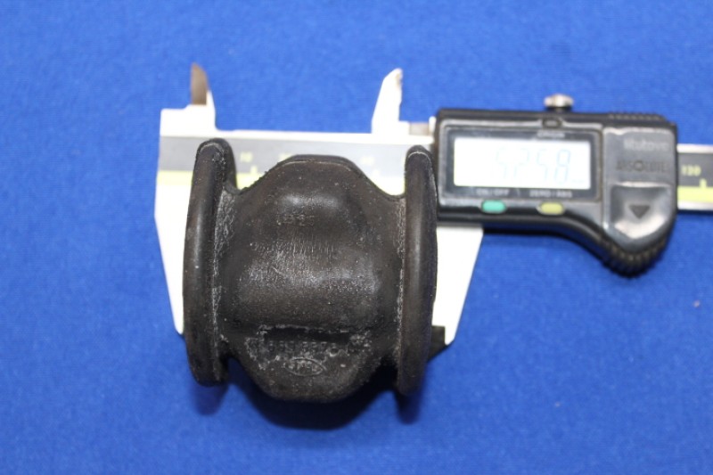 Damper Bushing Rear Springer Hanger Rekord P2, large eye - Kopie