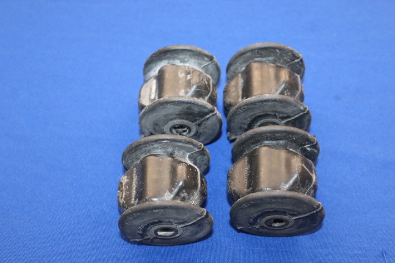 Damper Bushing Rear Springer Hanger Rekord P2, large eye - Kopie