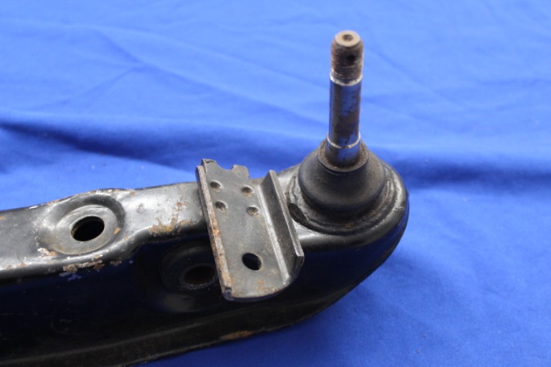 Lower Control Arm right Rekord E, Commodore C