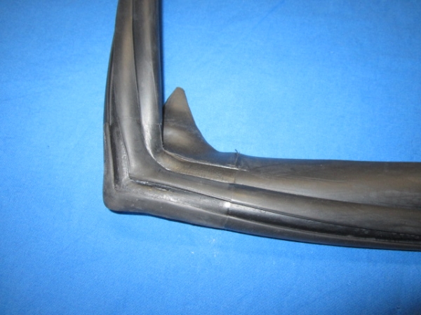 Rubber Seal Front Window Ascona/Manta B WITH lip