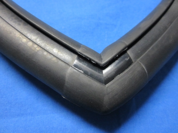 Rubber Seal Rear Window Manta B